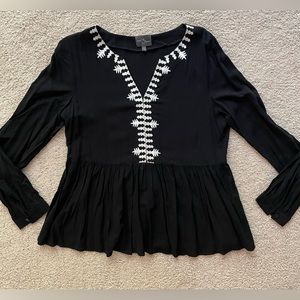 Market & Spruce black long sleeved babydoll tunic